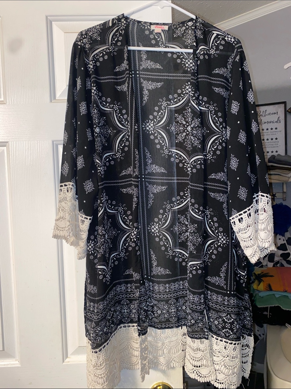Pinky Black and White Crochet-Trim Kimono
